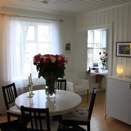 Bergstathastraeti Apartment *